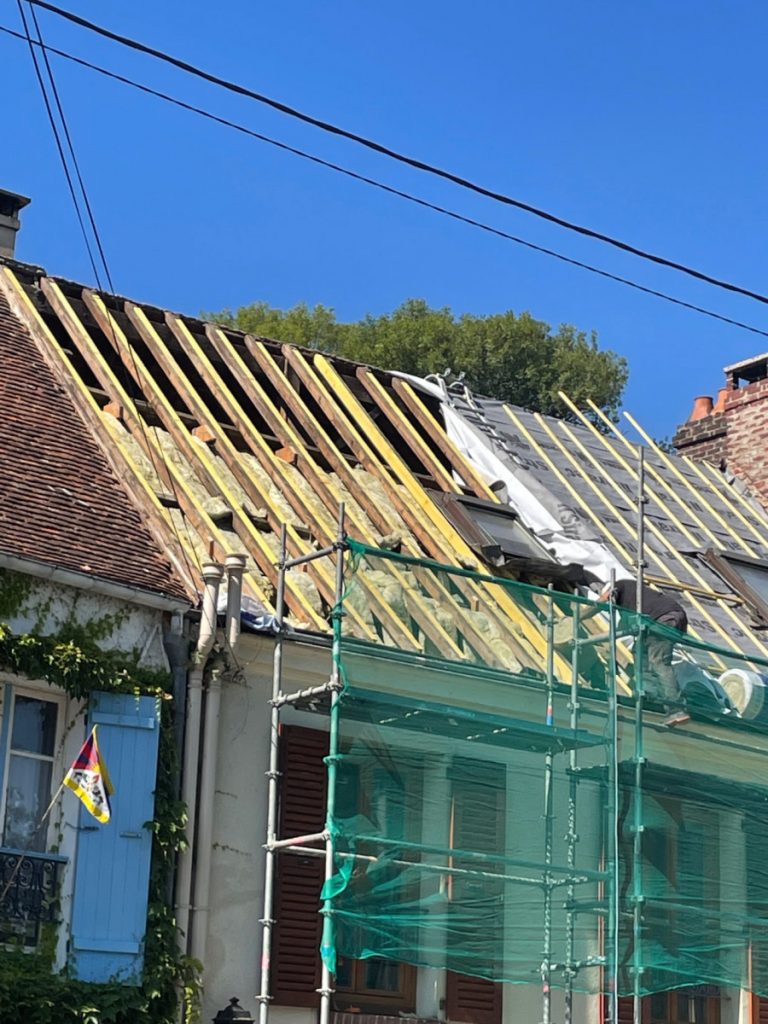 rénovation toiture ancienne par Cyril REY Couvreur 77 Villevaudé